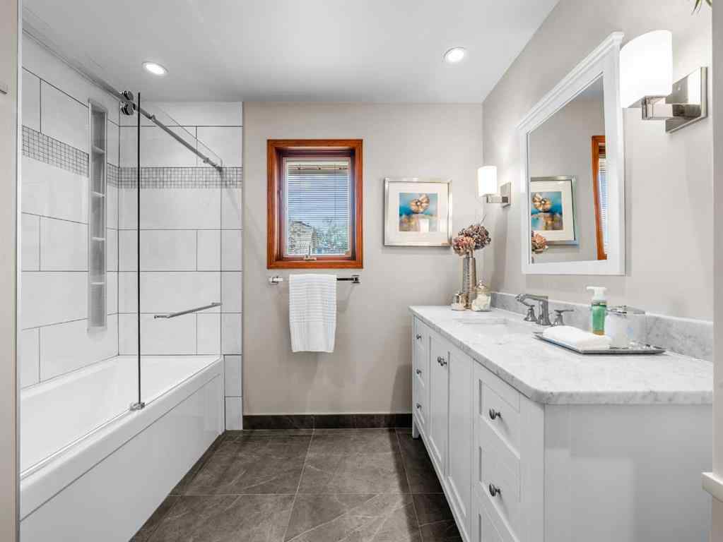 MLS® A2234735 - 146 Edgeview Road NW in Edgemont Calgary, Residential