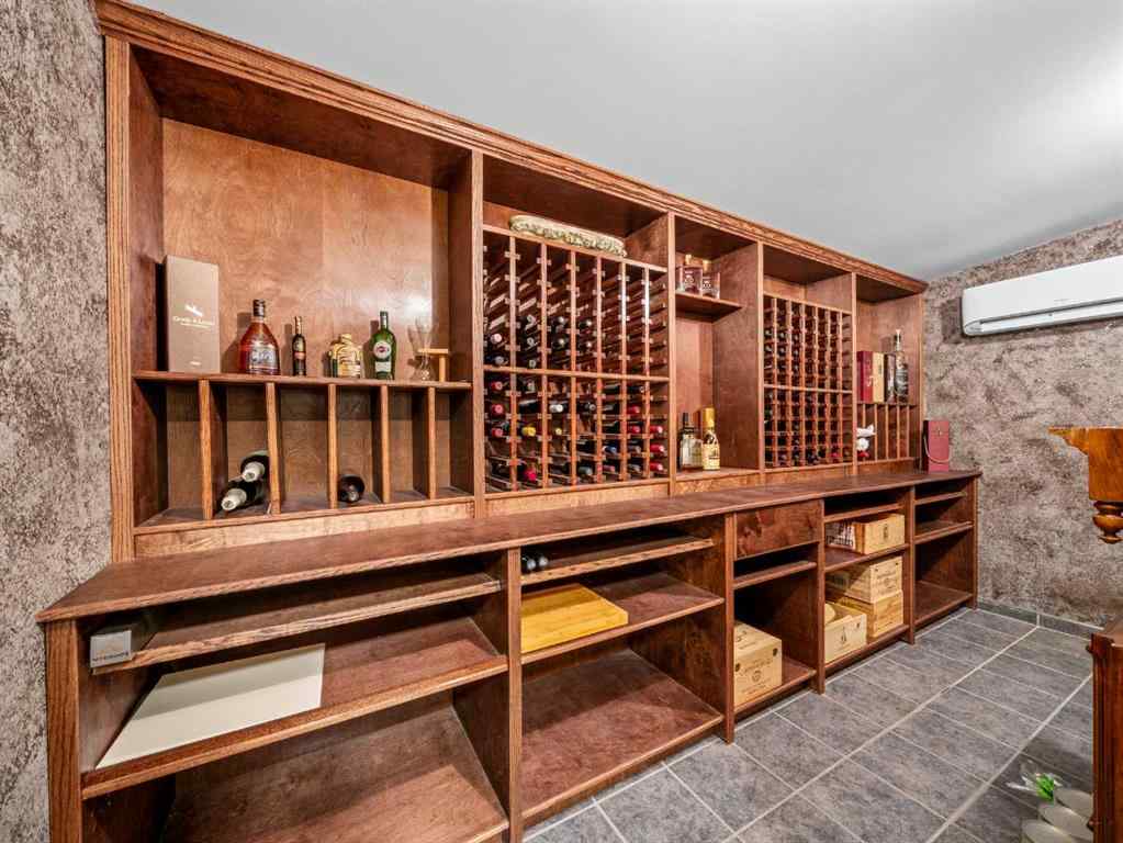 MLS® A2234735 - 146 Edgeview Road NW in Edgemont Calgary, Residential