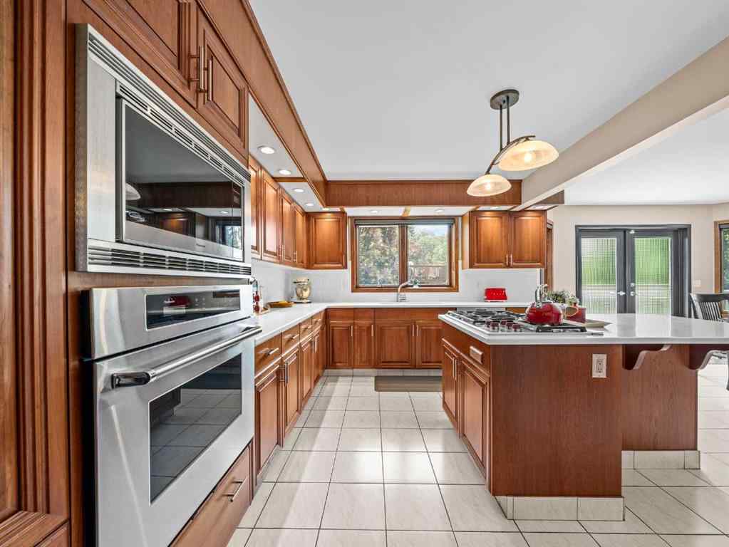 MLS® A2234735 - 146 Edgeview Road NW in Edgemont Calgary, Residential