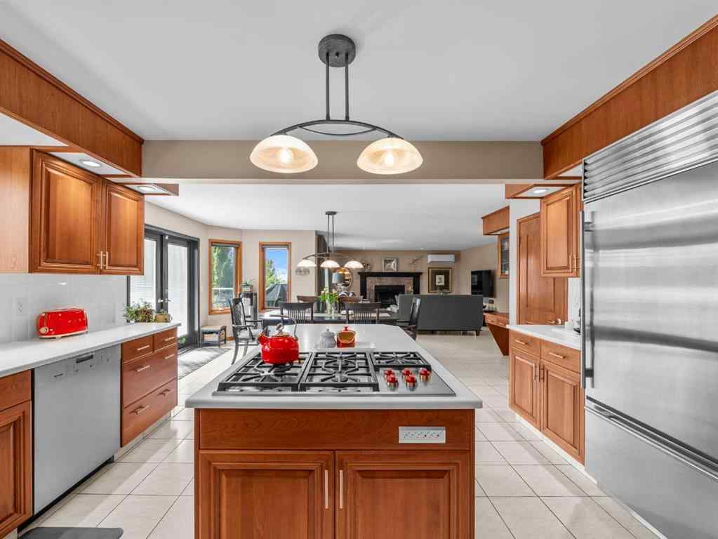 MLS® A2234735 - 146 Edgeview Road NW in Edgemont Calgary, Residential