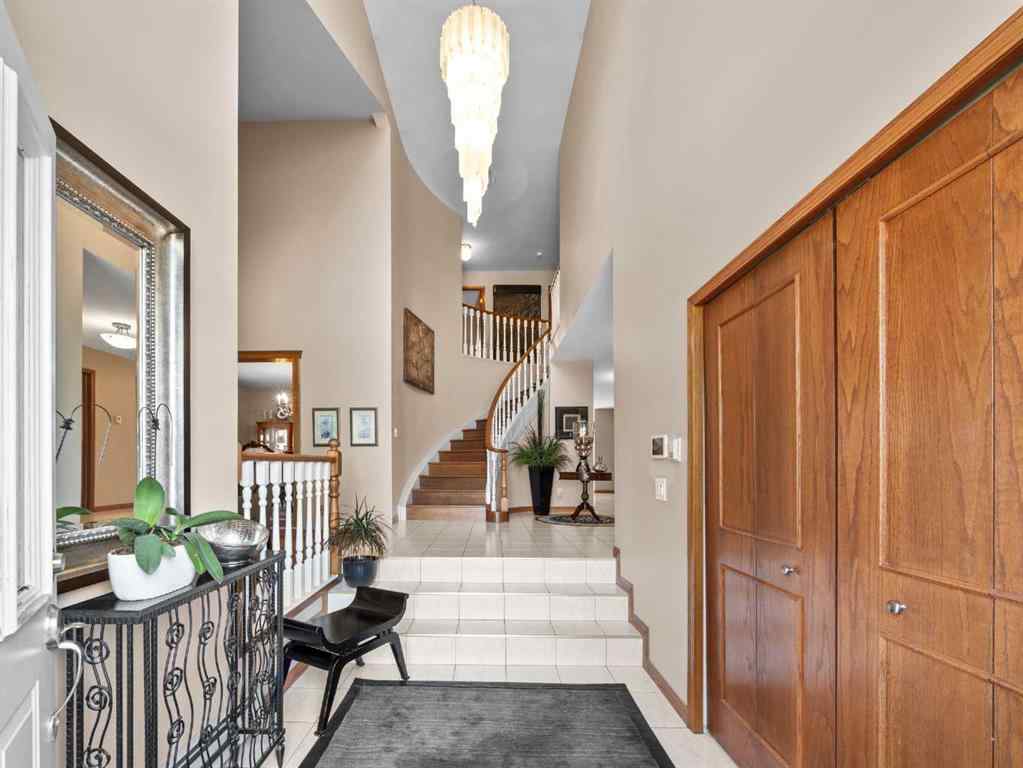 MLS® A2234735 - 146 Edgeview Road NW in Edgemont Calgary, Residential