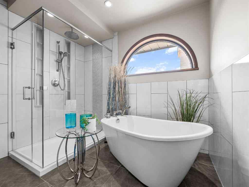 MLS® A2234735 - 146 Edgeview Road NW in Edgemont Calgary, Residential