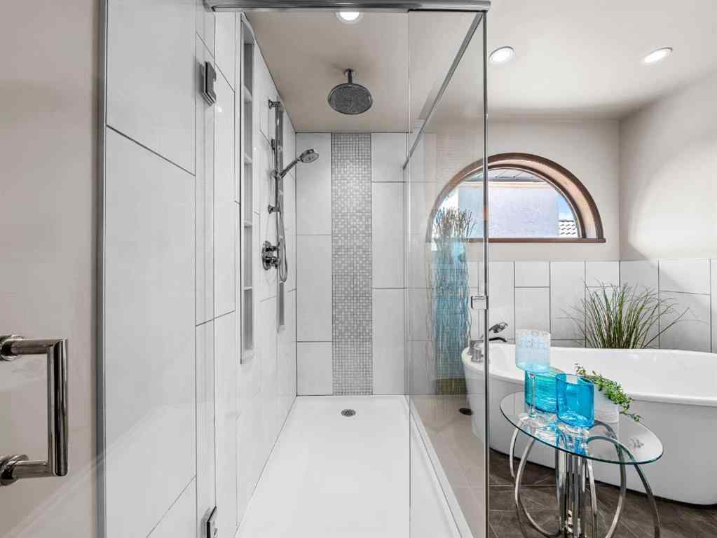 MLS® A2234735 - 146 Edgeview Road NW in Edgemont Calgary, Residential