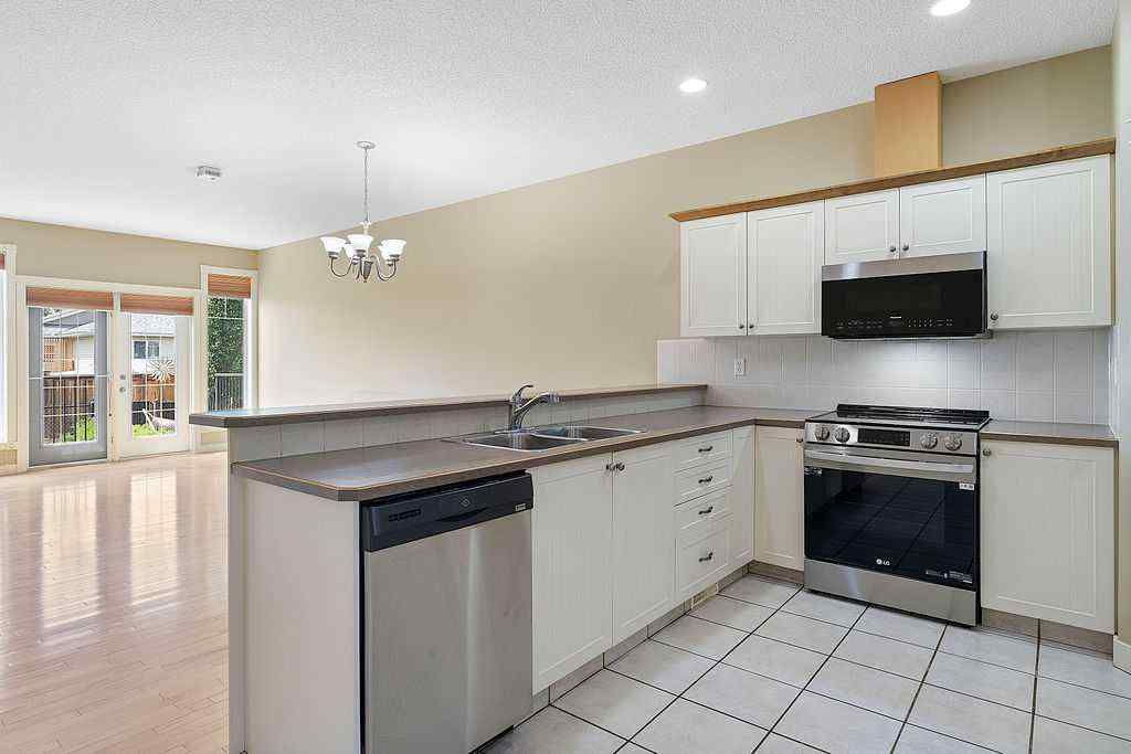 MLS® A2234742 - 1025 3 Street SW in NONE Diamond Valley, Residential