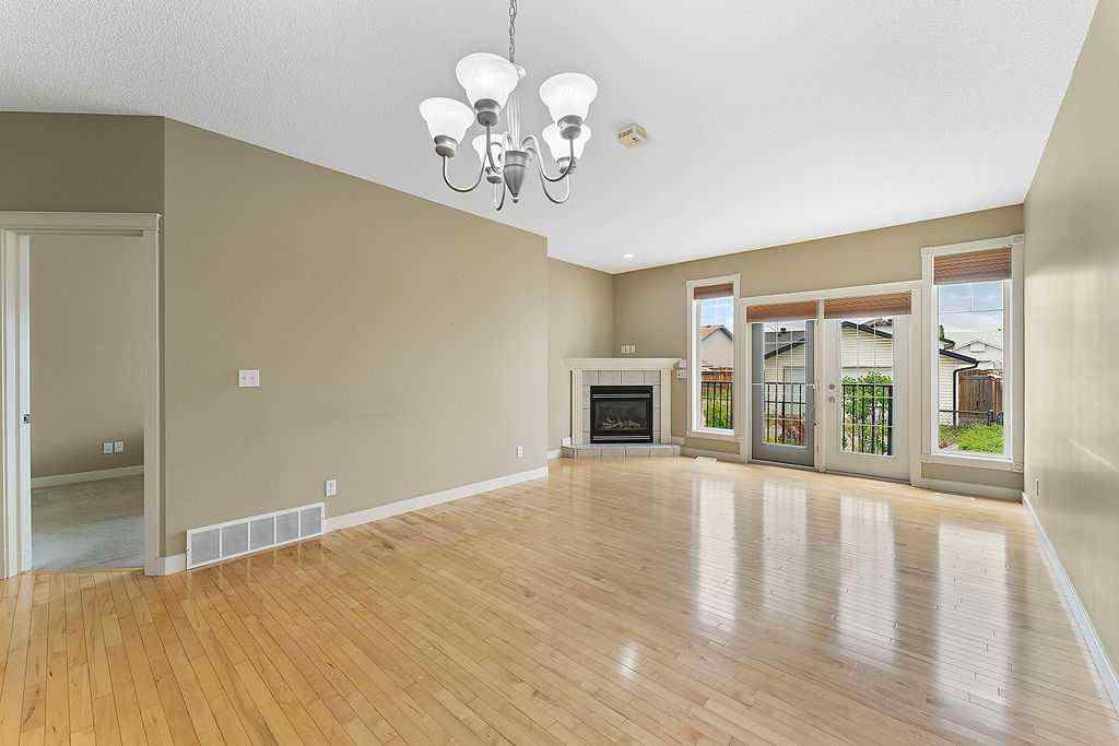 MLS® A2234742 - 1025 3 Street SW in NONE Diamond Valley, Residential