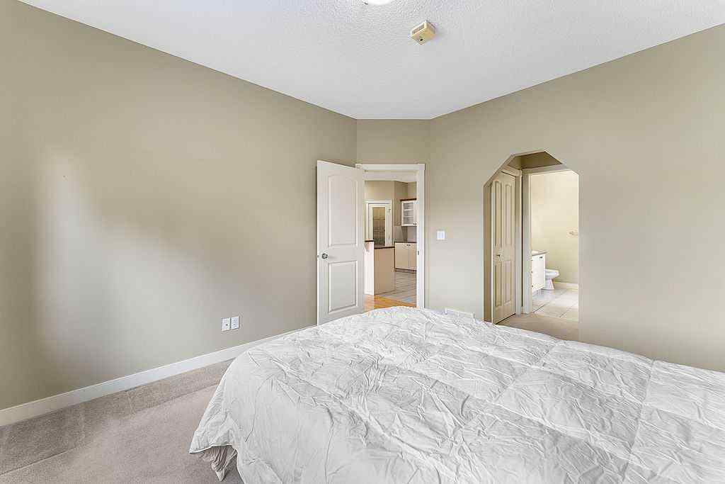 MLS® A2234742 - 1025 3 Street SW in NONE Diamond Valley, Residential