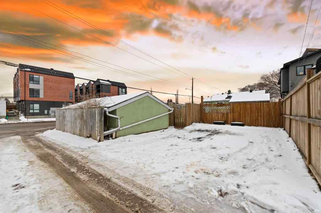 MLS® A2234750 - 2214 4 Street NW in Mount Pleasant Calgary, Residential