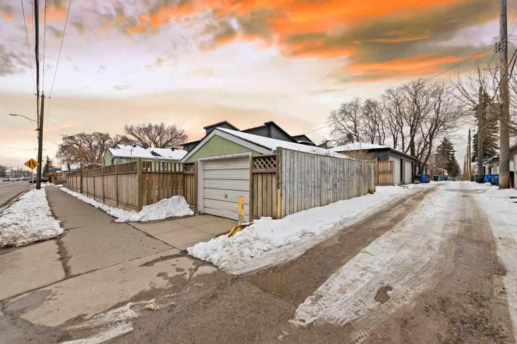 MLS® A2234750 - 2214 4 Street NW in Mount Pleasant Calgary, Residential