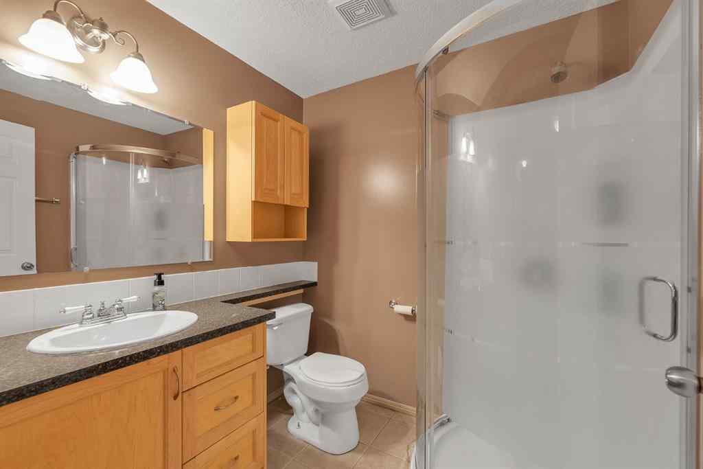 MLS® A2234754 - 116 Seagreen Link  in Rainbow Falls Chestermere, Residential