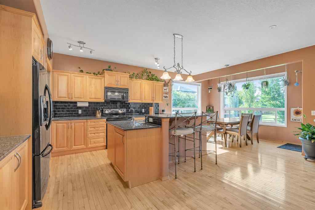 MLS® A2234754 - 116 Seagreen Link  in Rainbow Falls Chestermere, Residential
