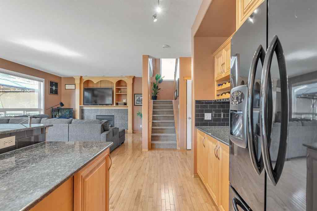 MLS® A2234754 - 116 Seagreen Link  in Rainbow Falls Chestermere, Residential