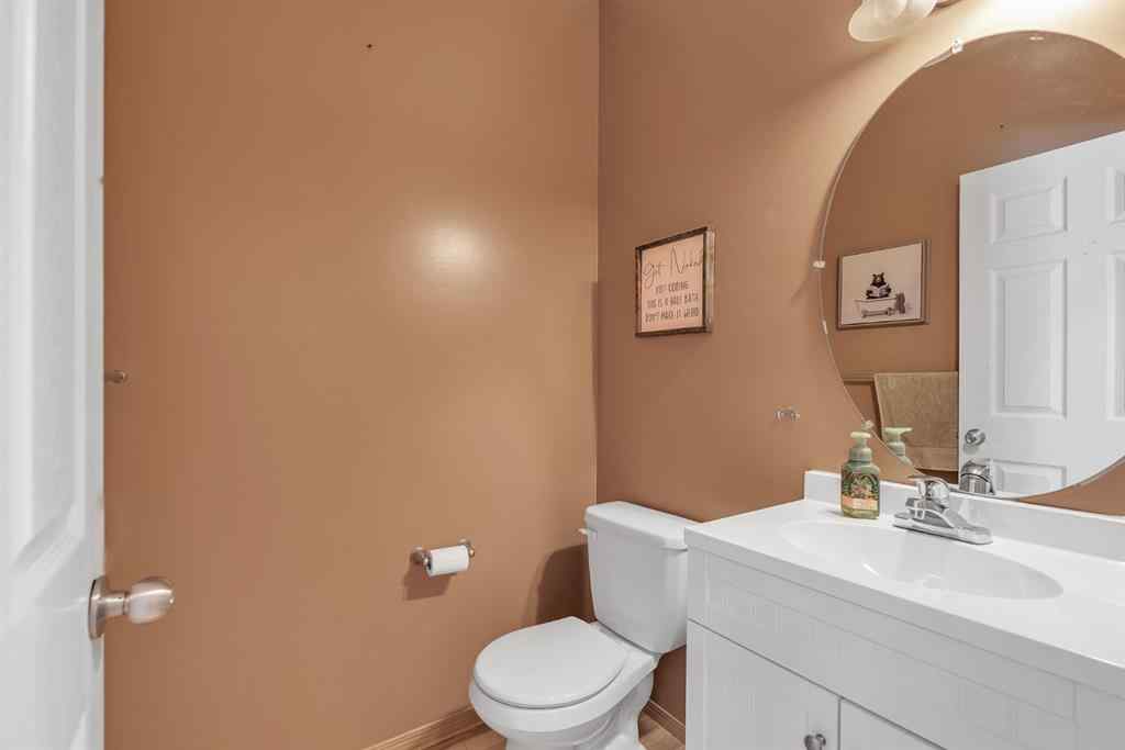 MLS® A2234754 - 116 Seagreen Link  in Rainbow Falls Chestermere, Residential