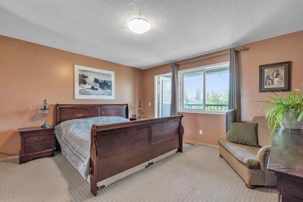 MLS® A2234754 - 116 Seagreen Link  in Rainbow Falls Chestermere, Residential