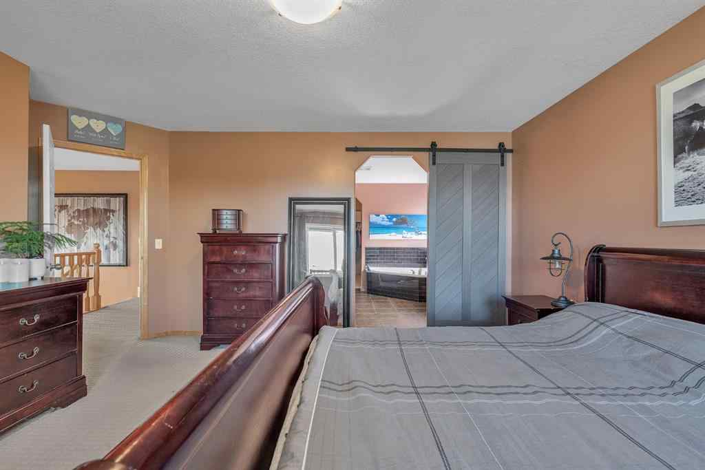 MLS® A2234754 - 116 Seagreen Link  in Rainbow Falls Chestermere, Residential