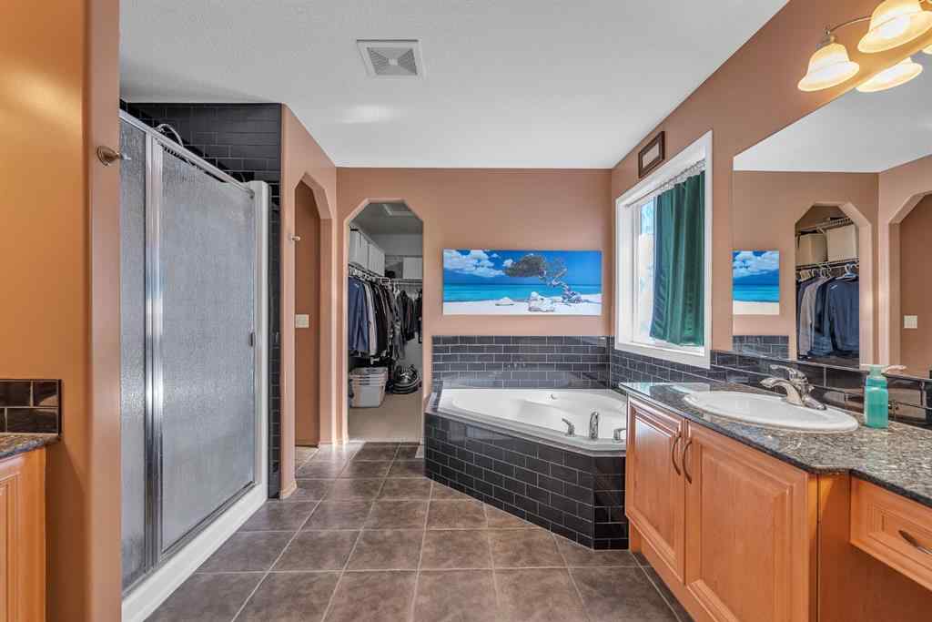 MLS® A2234754 - 116 Seagreen Link  in Rainbow Falls Chestermere, Residential