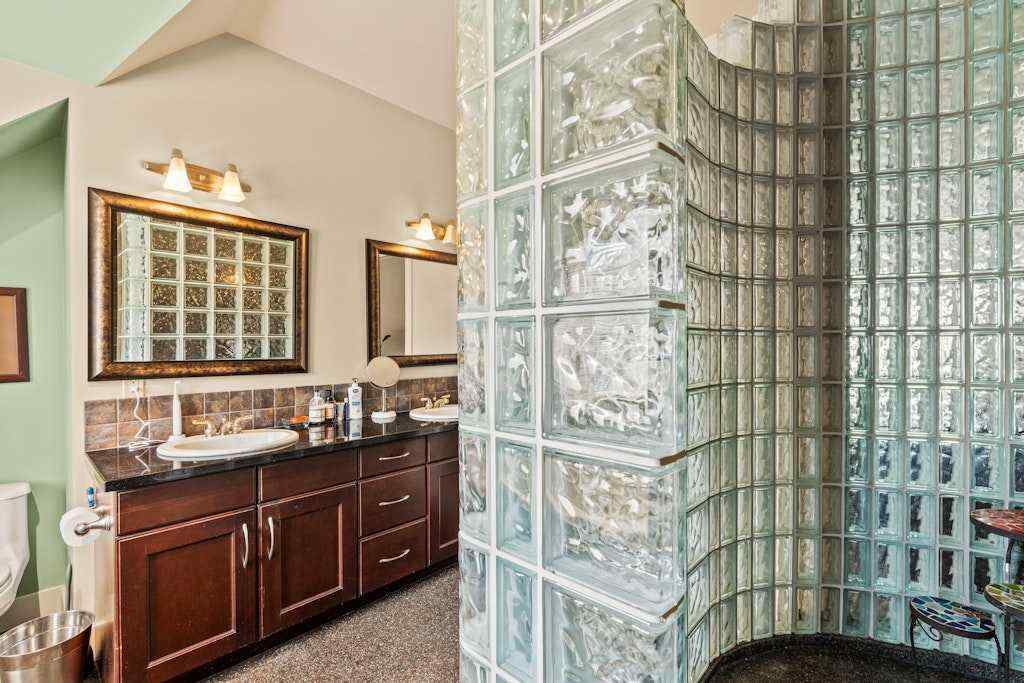 MLS® A2234768 - 2421 Erlton Street SW in Erlton Calgary, Residential
