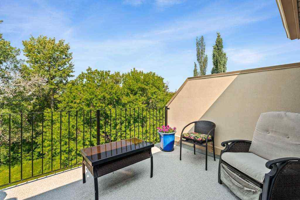 MLS® A2234768 - 2421 Erlton Street SW in Erlton Calgary, Residential