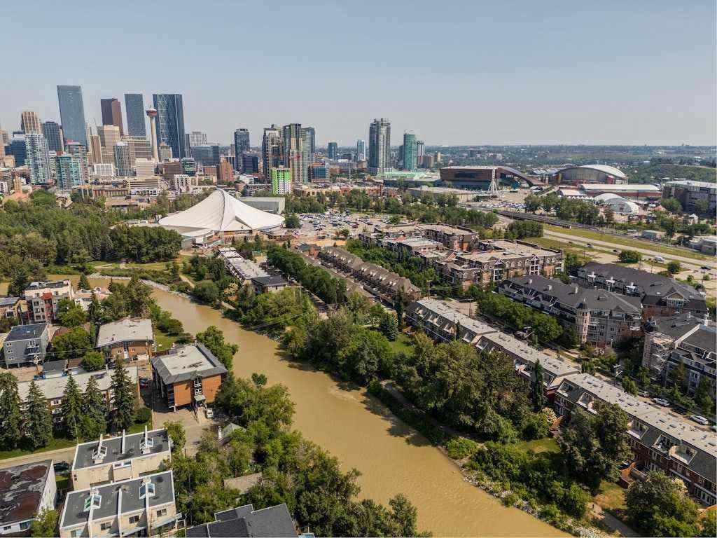 MLS® A2234768 - 2421 Erlton Street SW in Erlton Calgary, Residential
