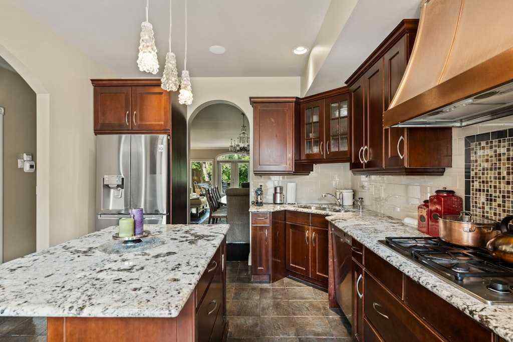 MLS® A2234768 - 2421 Erlton Street SW in Erlton Calgary, Residential