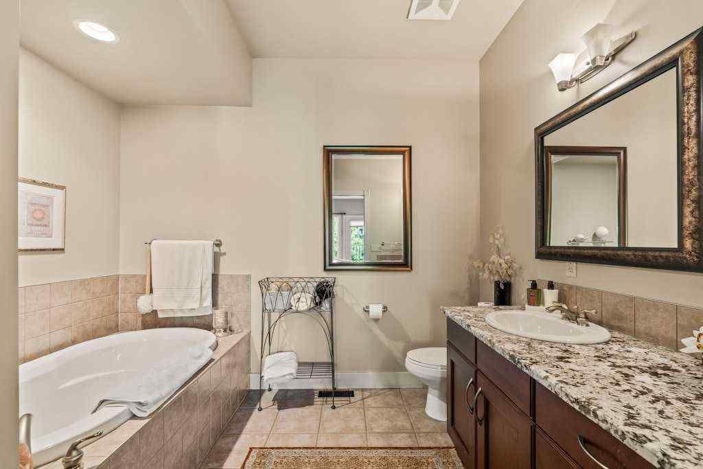 MLS® A2234768 - 2421 Erlton Street SW in Erlton Calgary, Residential