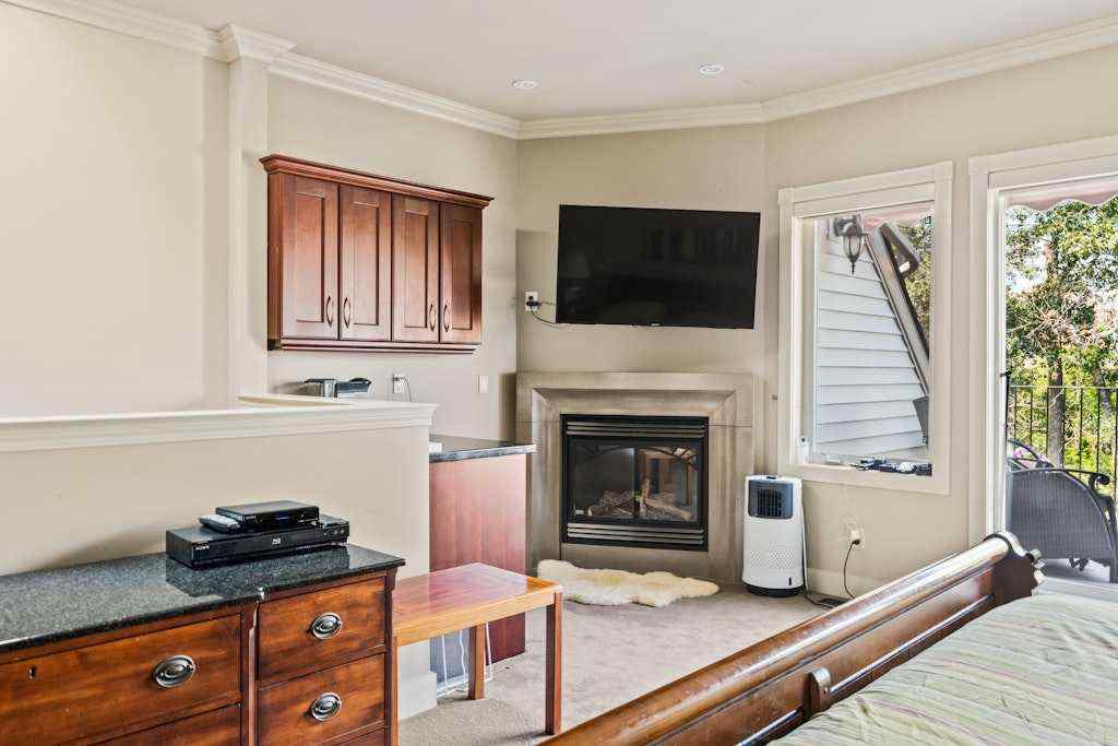 MLS® A2234768 - 2421 Erlton Street SW in Erlton Calgary, Residential
