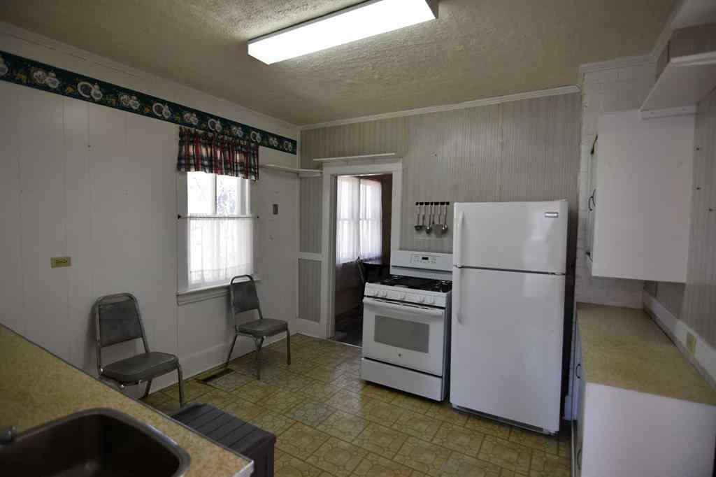 MLS® A2234769 - 415008 Range Road 82   in NONE Rural Provost No. 52, M.D. of, Residential