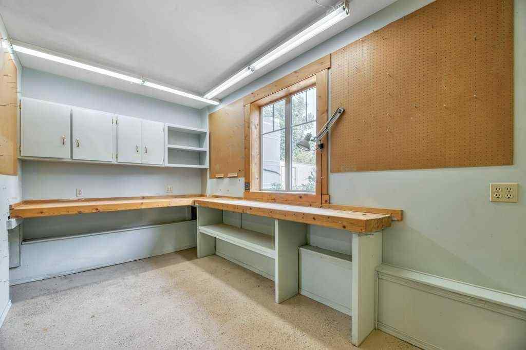 MLS® A2234797 - 764 East Chestermere Drive  in East Chestermere Chestermere, Residential