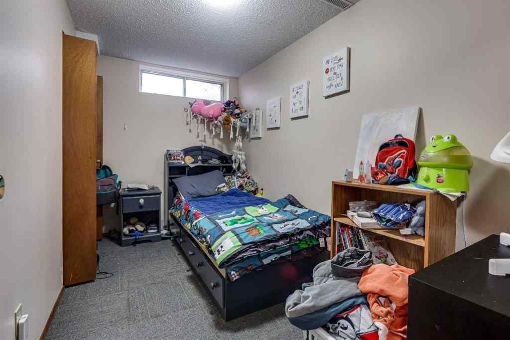 MLS® A2234823 - 77 EASTMAN Crescent  in Eastview Estates Red Deer, Residential