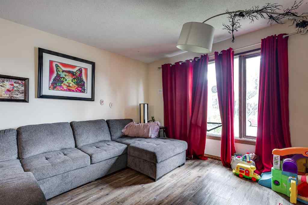 MLS® A2234823 - 77 EASTMAN Crescent  in Eastview Estates Red Deer, Residential