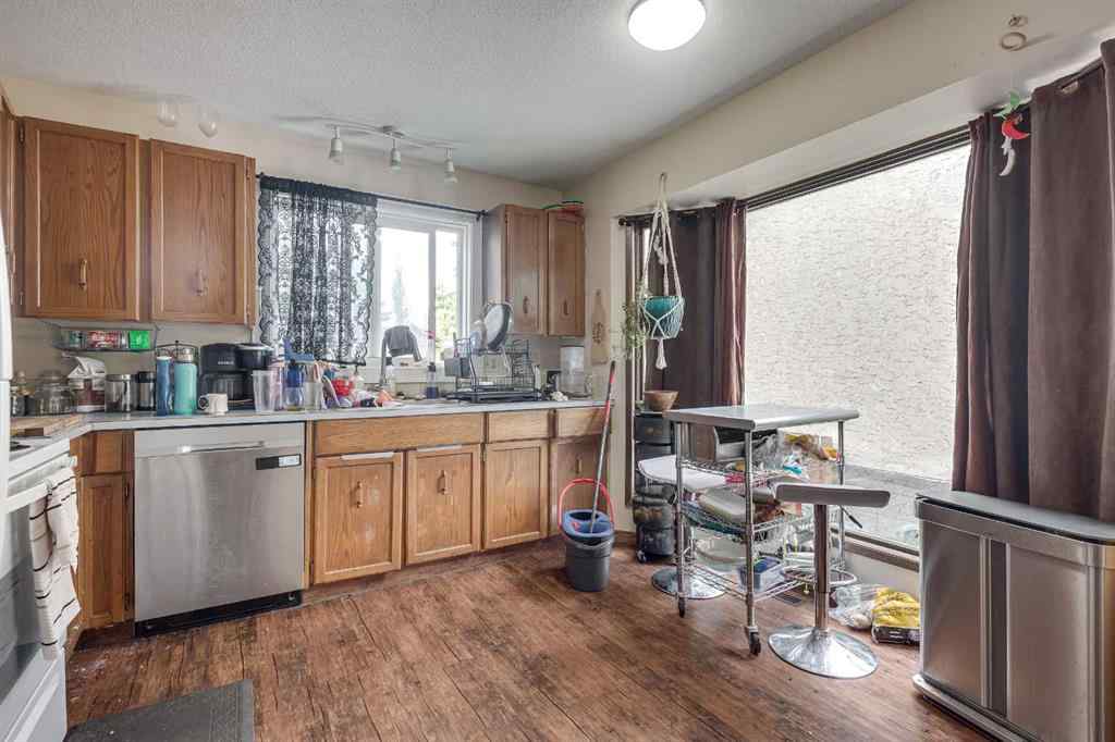 MLS® A2234823 - 77 EASTMAN Crescent  in Eastview Estates Red Deer, Residential