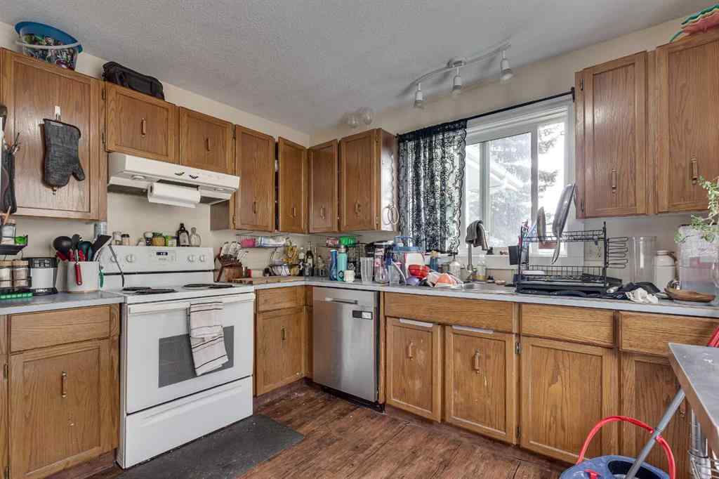 MLS® A2234823 - 77 EASTMAN Crescent  in Eastview Estates Red Deer, Residential