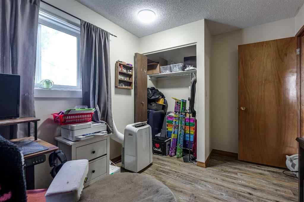 MLS® A2234823 - 77 EASTMAN Crescent  in Eastview Estates Red Deer, Residential