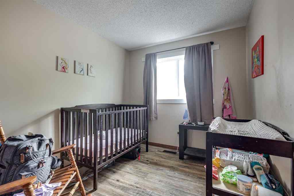 MLS® A2234823 - 77 EASTMAN Crescent  in Eastview Estates Red Deer, Residential