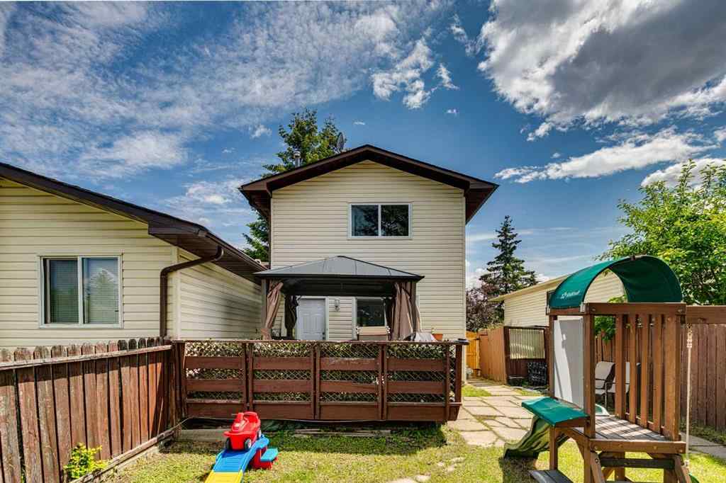 MLS® A2234845 - 85 Cedardale Crescent SW in Cedarbrae Calgary, Residential