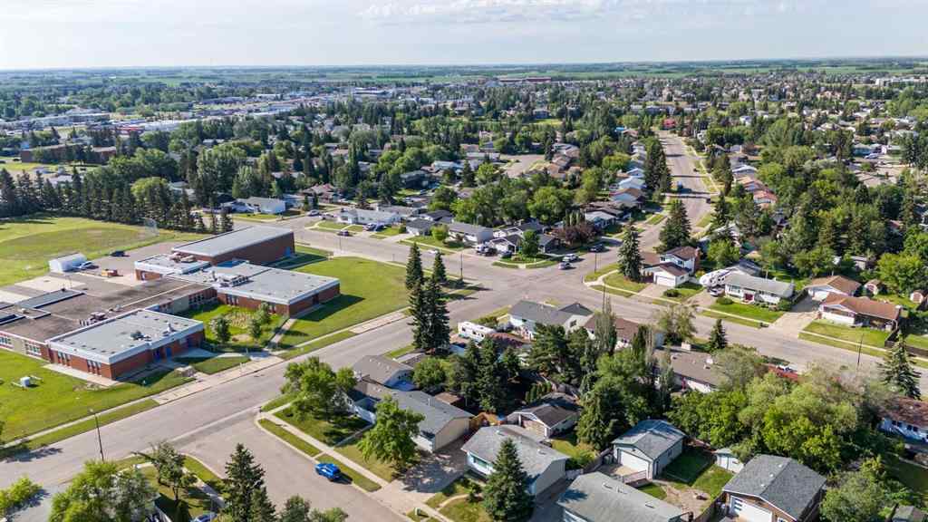 MLS® A2234852 - 5205 32 Street  in Steele Heights Lloydminster, Residential