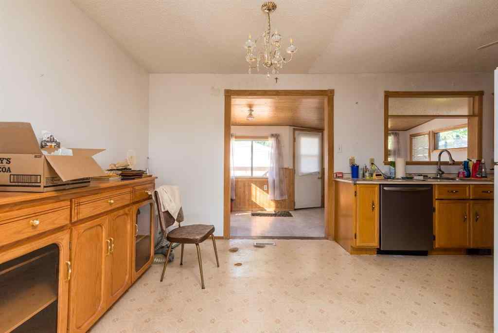 MLS® A2234852 - 5205 32 Street  in Steele Heights Lloydminster, Residential