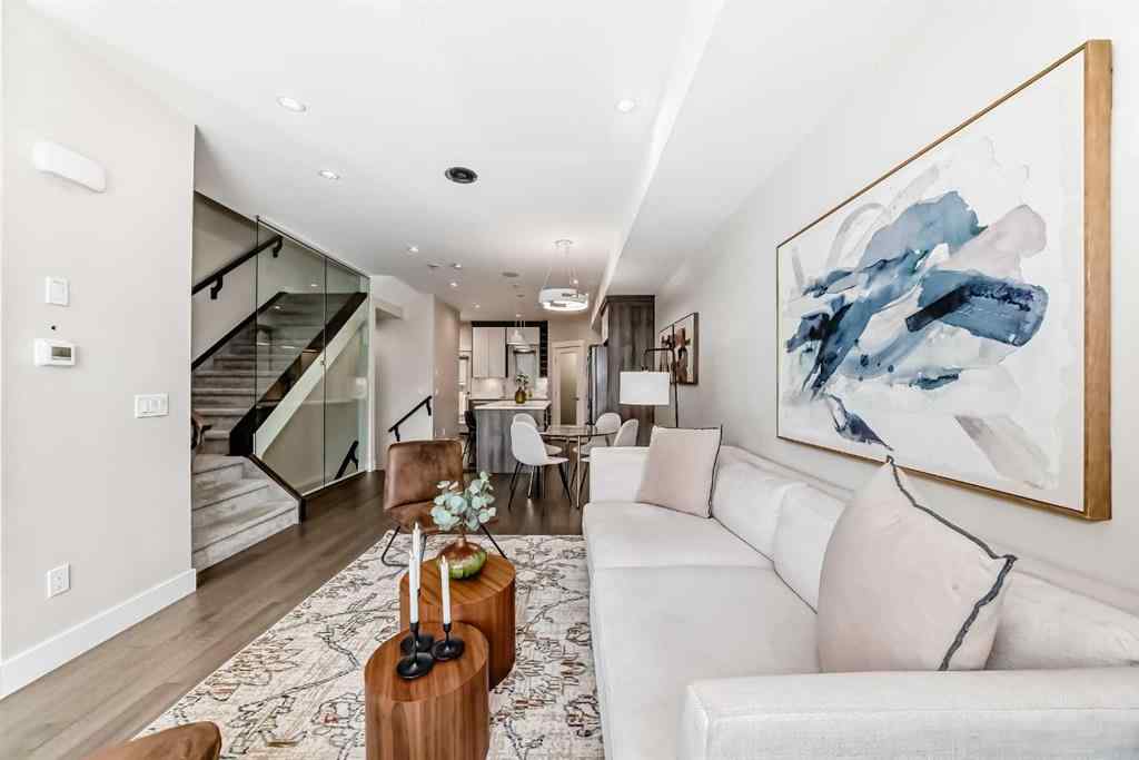 MLS® A2234866 - 301 5 Avenue NE in Crescent Heights Calgary, Multi-Family