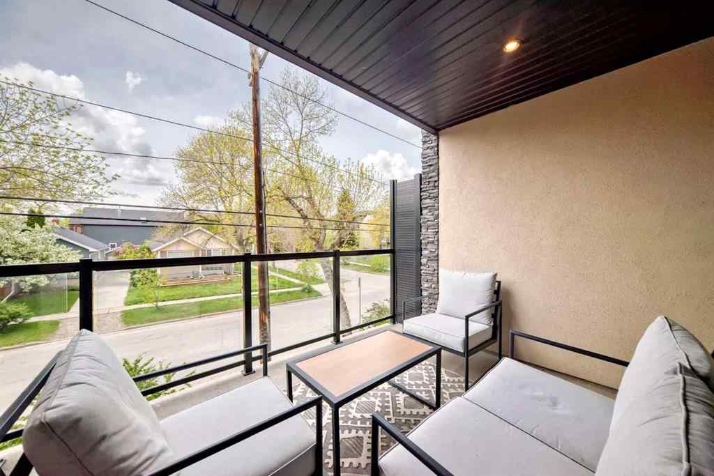 MLS® A2234866 - 301 5 Avenue NE in Crescent Heights Calgary, Multi-Family