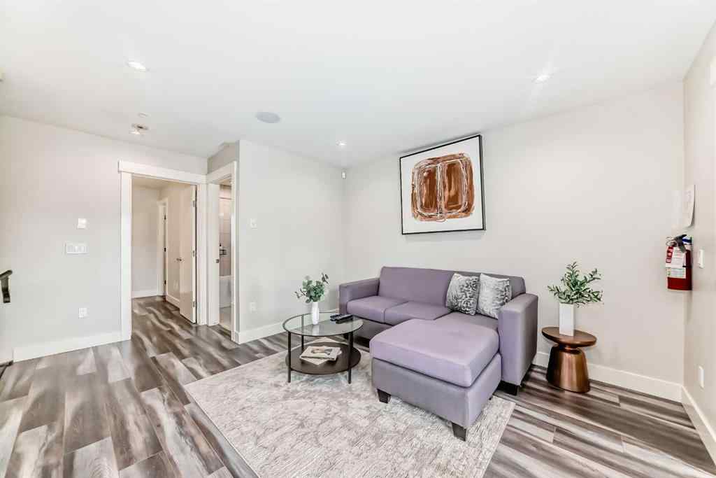 MLS® A2234866 - 301 5 Avenue NE in Crescent Heights Calgary, Multi-Family