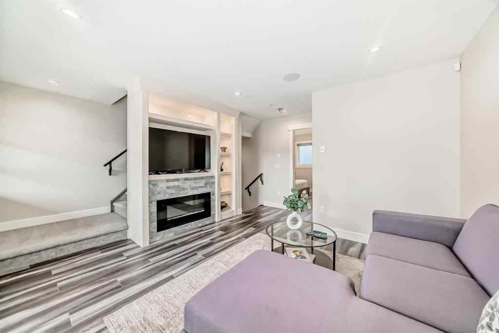 MLS® A2234866 - 301 5 Avenue NE in Crescent Heights Calgary, Multi-Family