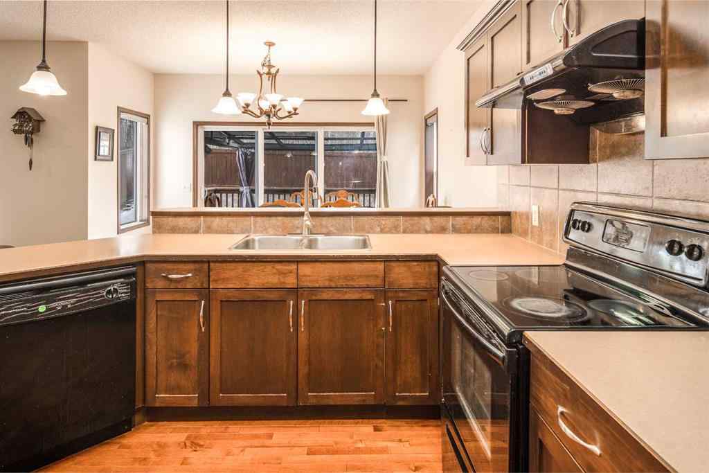 MLS® A2234877 - 109 St Moritz Place SW in Springbank Hill Calgary, Residential