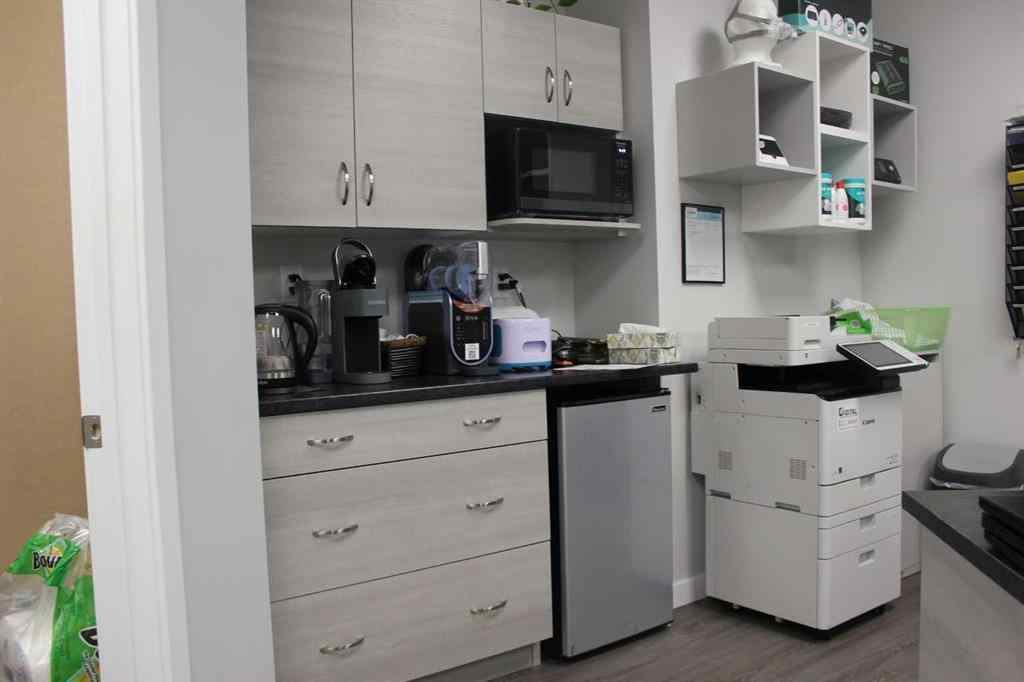 MLS® A2234894 - 2810 13 Avenue SE in Cottonwood Medicine Hat, Commercial