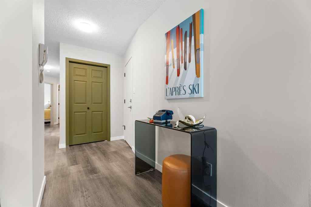 MLS® A2234908 - Unit #202 825 4 Street NE in Renfrew Calgary, Residential