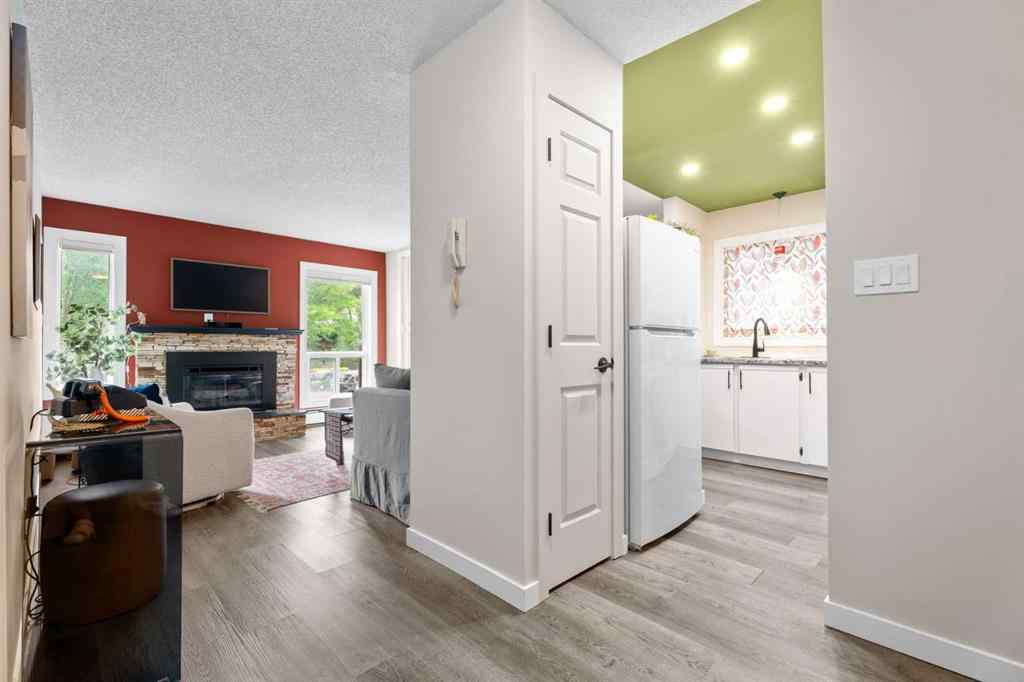 MLS® A2234908 - Unit #202 825 4 Street NE in Renfrew Calgary, Residential