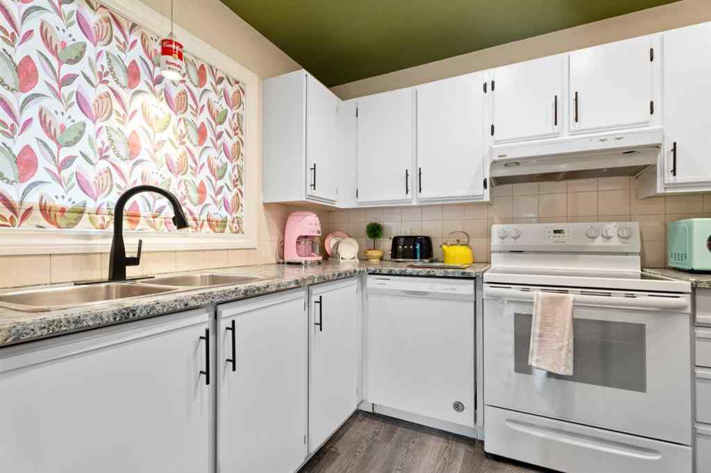 MLS® A2234908 - Unit #202 825 4 Street NE in Renfrew Calgary, Residential