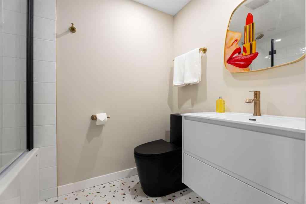 MLS® A2234908 - Unit #202 825 4 Street NE in Renfrew Calgary, Residential