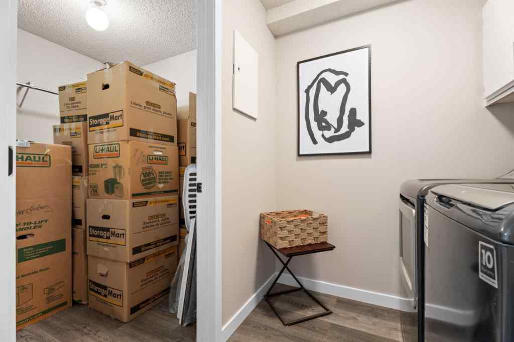 MLS® A2234908 - Unit #202 825 4 Street NE in Renfrew Calgary, Residential