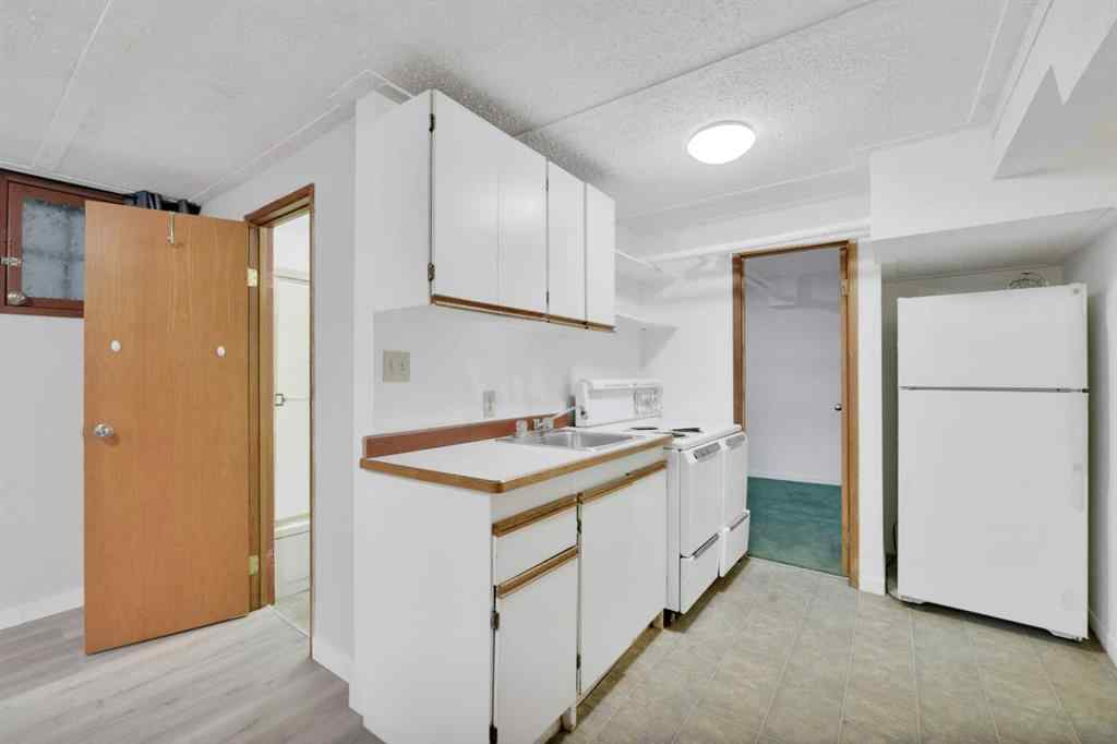 MLS® A2234936 - 5527 49A Avenue  in Downtown Red Deer Red Deer, Residential