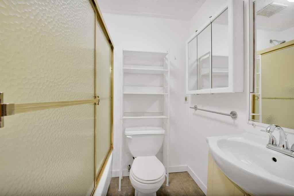 MLS® A2234936 - 5527 49A Avenue  in Downtown Red Deer Red Deer, Residential