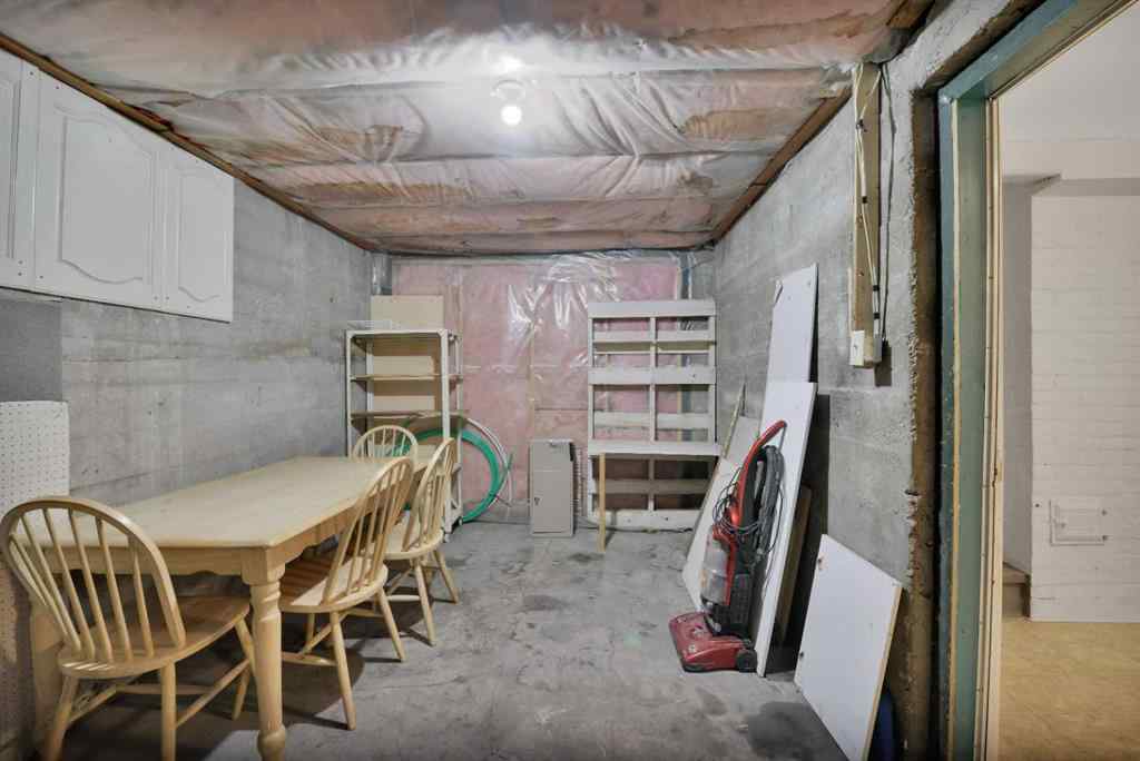 MLS® A2234936 - 5527 49A Avenue  in Downtown Red Deer Red Deer, Residential